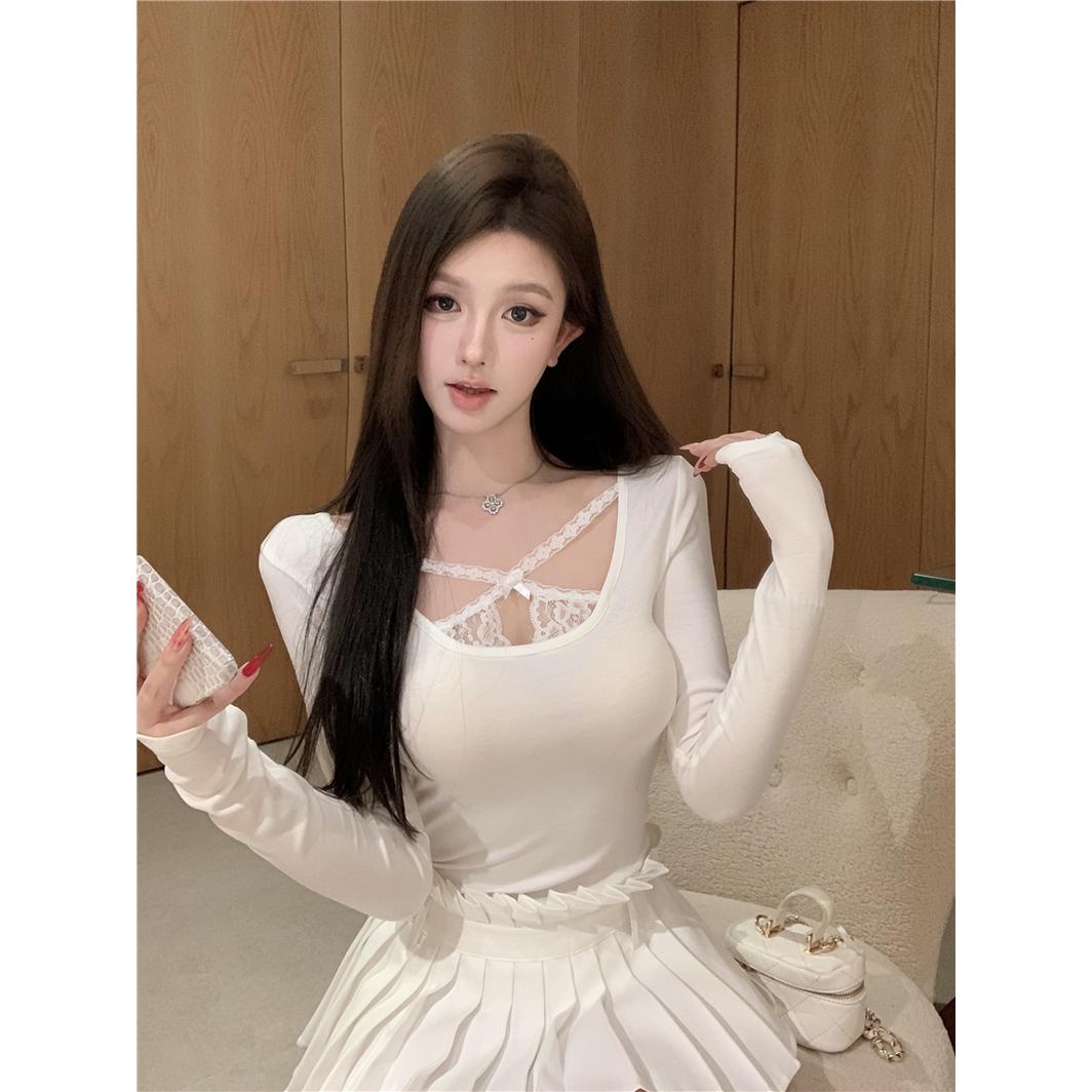 蕾丝拼接u领长袖T恤女秋季纯欲