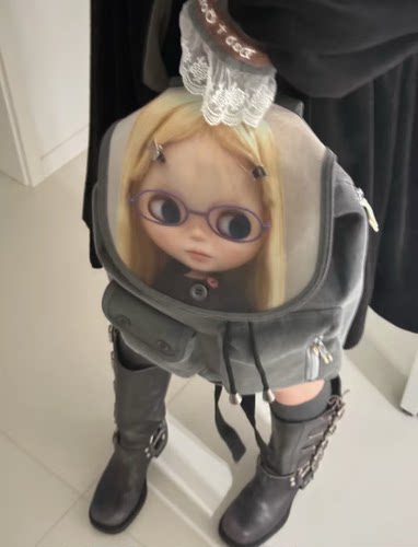 NICE 韩国早春可爱卡通娃娃双肩包小众纽扣翻盖背包女