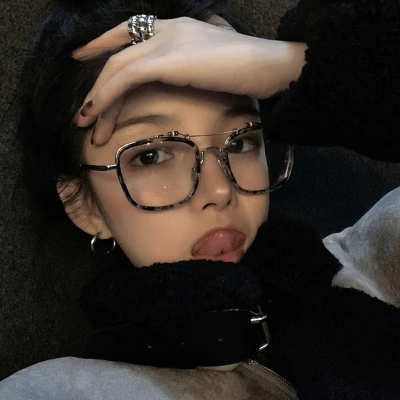 新款复古个性文艺眼镜框女网红小红书大脸潮同款平光可配近视眼镜