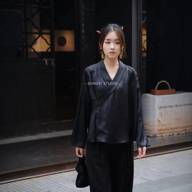 新中式交领长袖桑蚕丝
