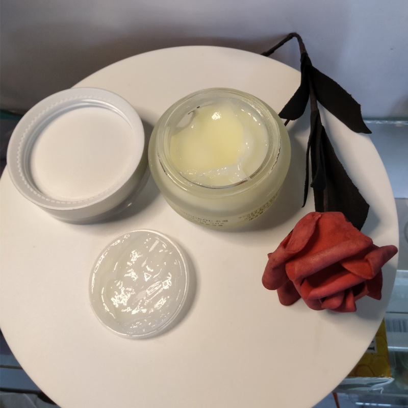 包邮买2名蔻名品紧肤增弹50g补水