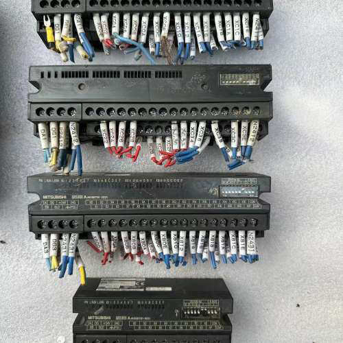 议价三菱远程控制模块，AJ65SBTB1-32D1，一个120，