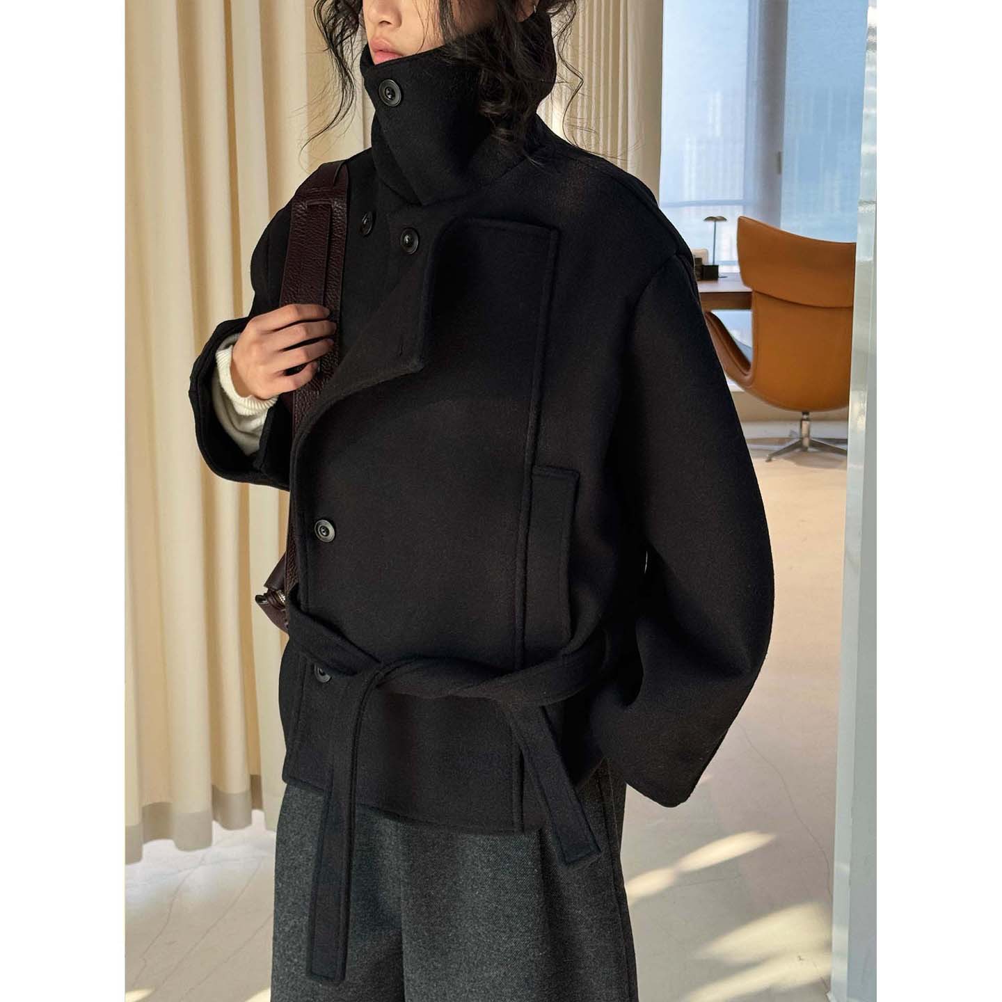 时尚设计风翻领单面呢配腰带大衣