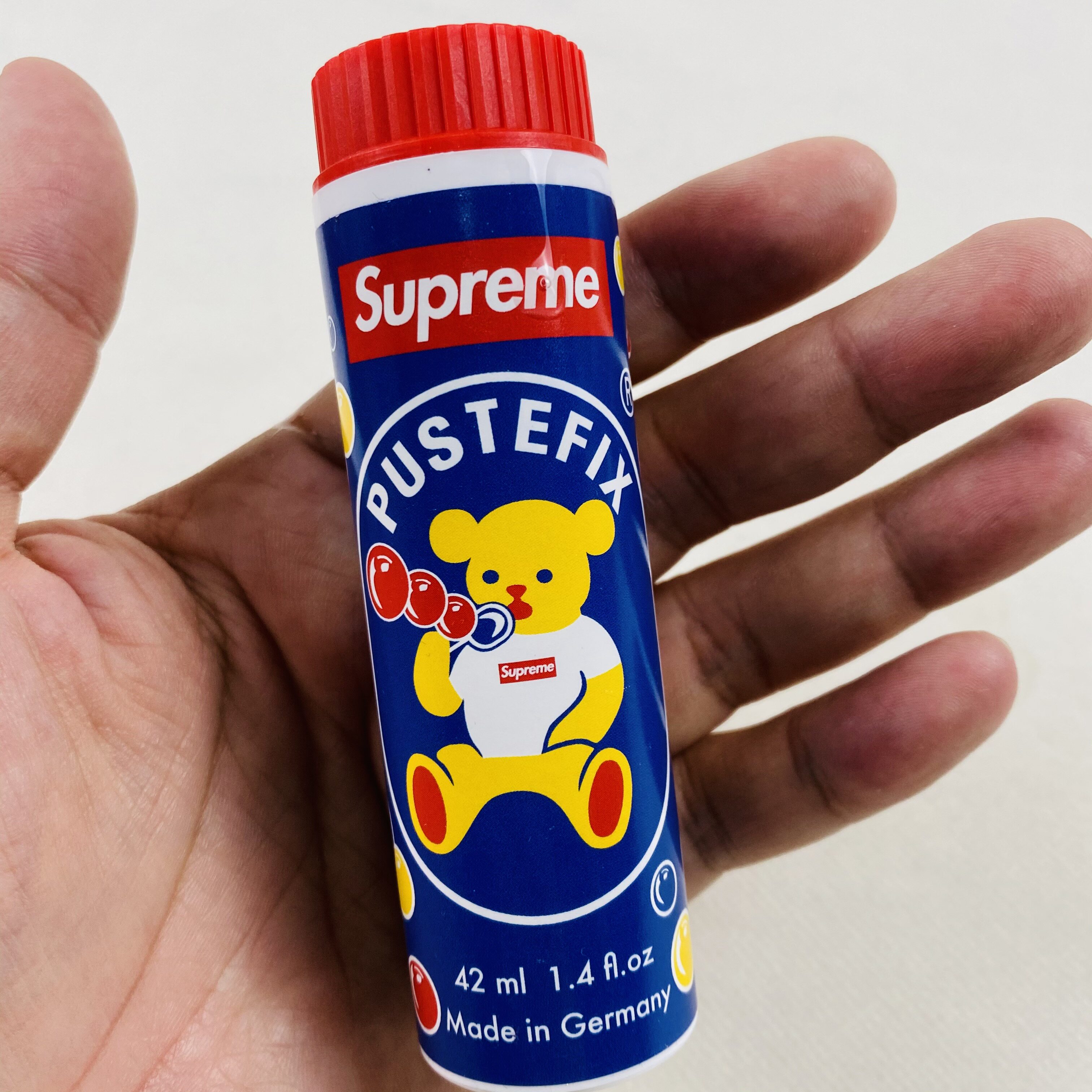 现货 Supreme 21SS Pustefix Bubbles 泡特飞吹泡泡工具开季玩具 - 实物图