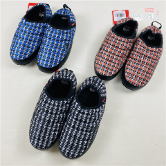 现货supreme 21ss tnf studded traction mule 柳丁羽绒拖鞋