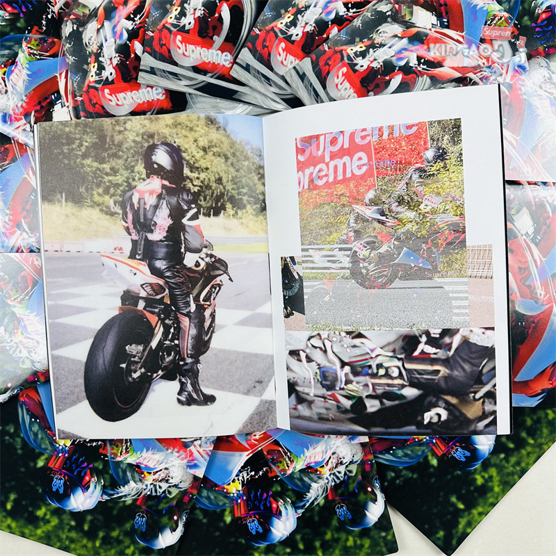 SPOT SUPREME 22FW COKEY ZINE 오토바이 매니아 매거진
