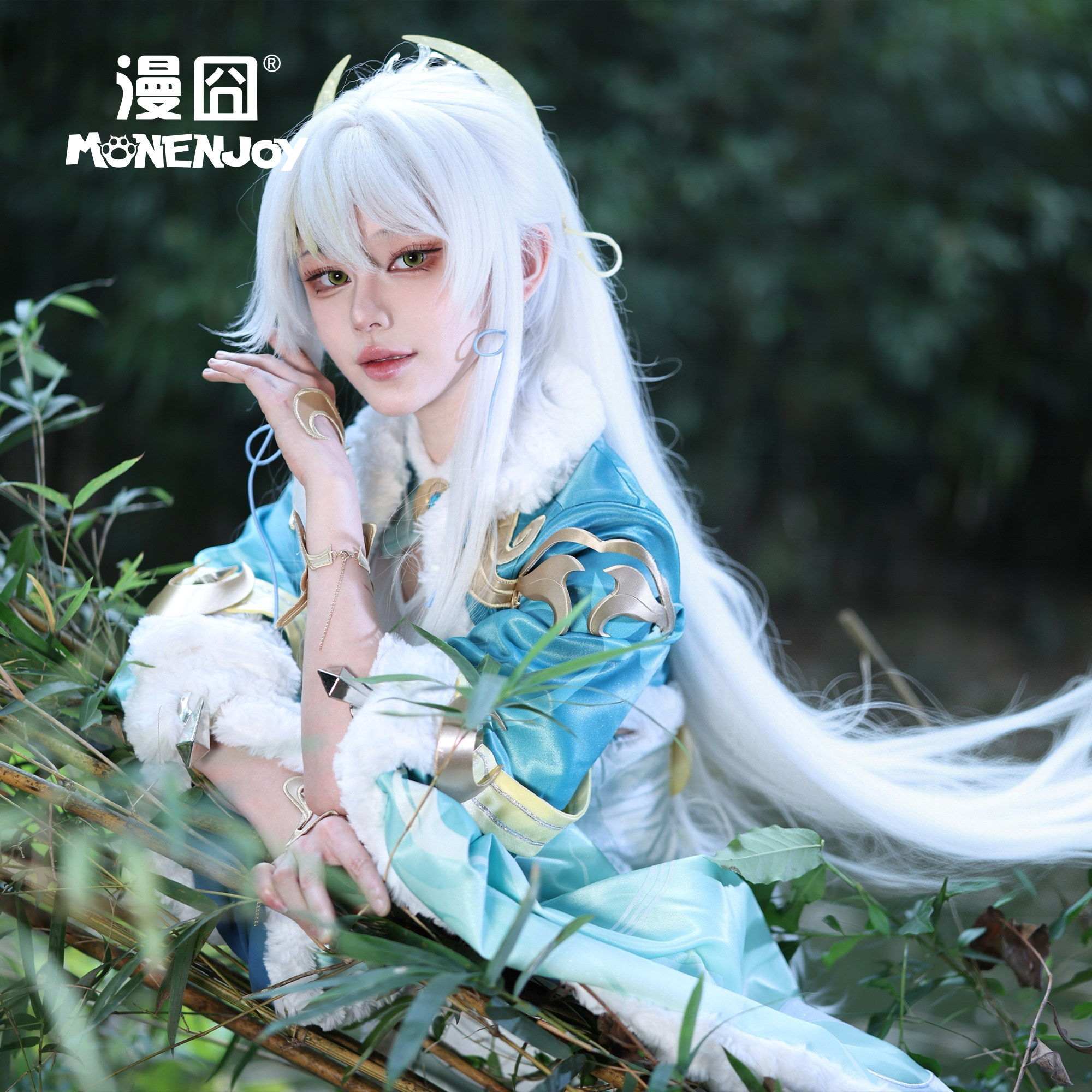 漫囧原神白马仙人兹白cosplay