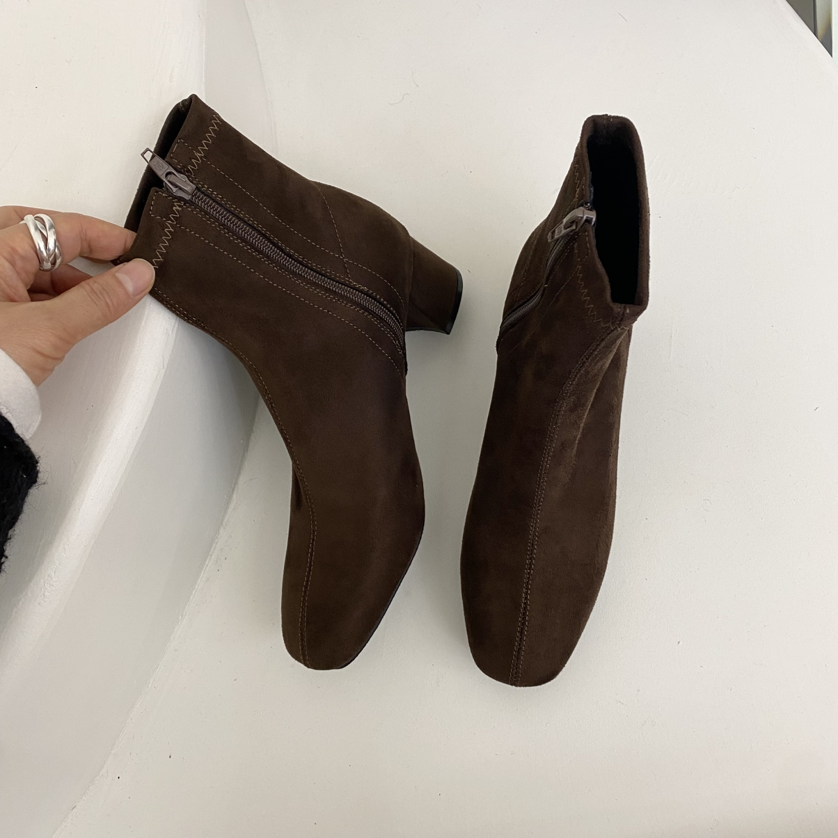 STORM风暴-超级福利韩国原单温柔气质粗跟短靴y8123