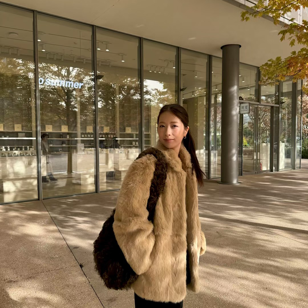 s小屋-轻奢氛围感兔毛中长款设计保暖皮草外套（含100兔毛）60381