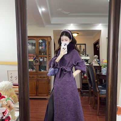 OO家-羊毛外套(配腰带可拆真狐狸毛毛领)（含70绵羊毛）25FMY5507