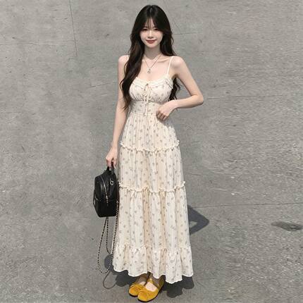 韩系甜辣风绑带碎花吊带裙女夏季新款洋气百搭显瘦温柔甜美连衣裙