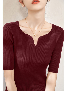 2025秋季新款安可拉红百搭V领打底上衣修身显瘦内搭五分袖针织衫