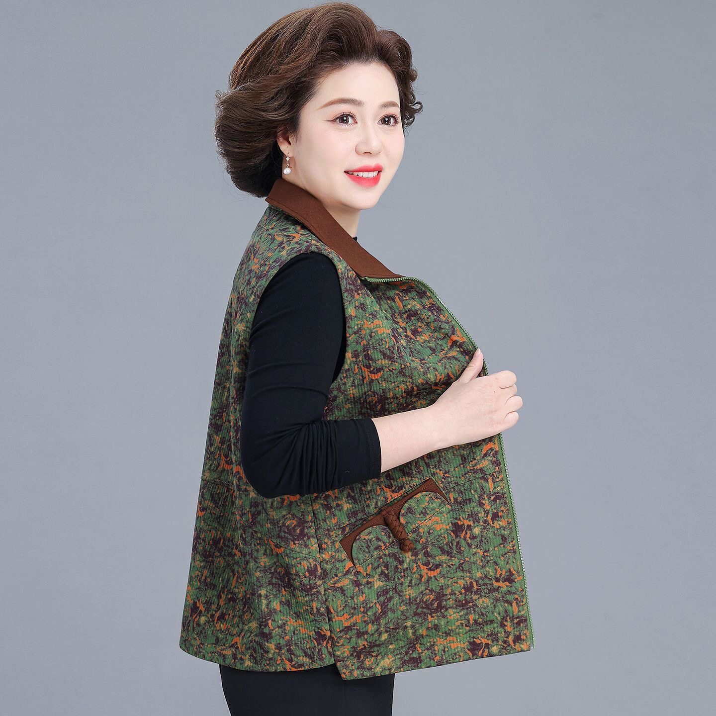 中老年女装春秋马甲妈妈装春装坎肩洋气上衣大码中年秋装马夹女