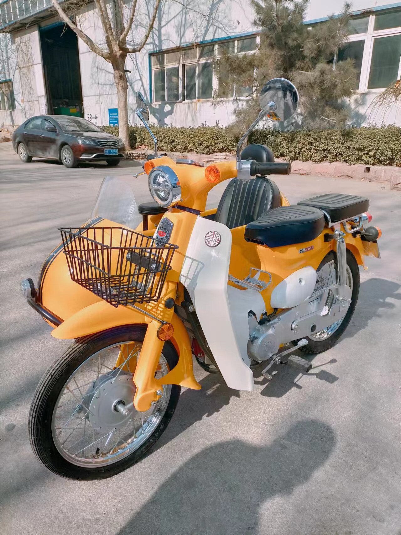 嘉陵电喷125边三轮轻便真空胎