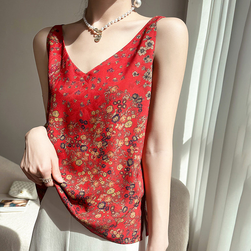 2025夏季新款桑蚕丝小吊带背心女外穿美背高级感无袖缎面打底上衣