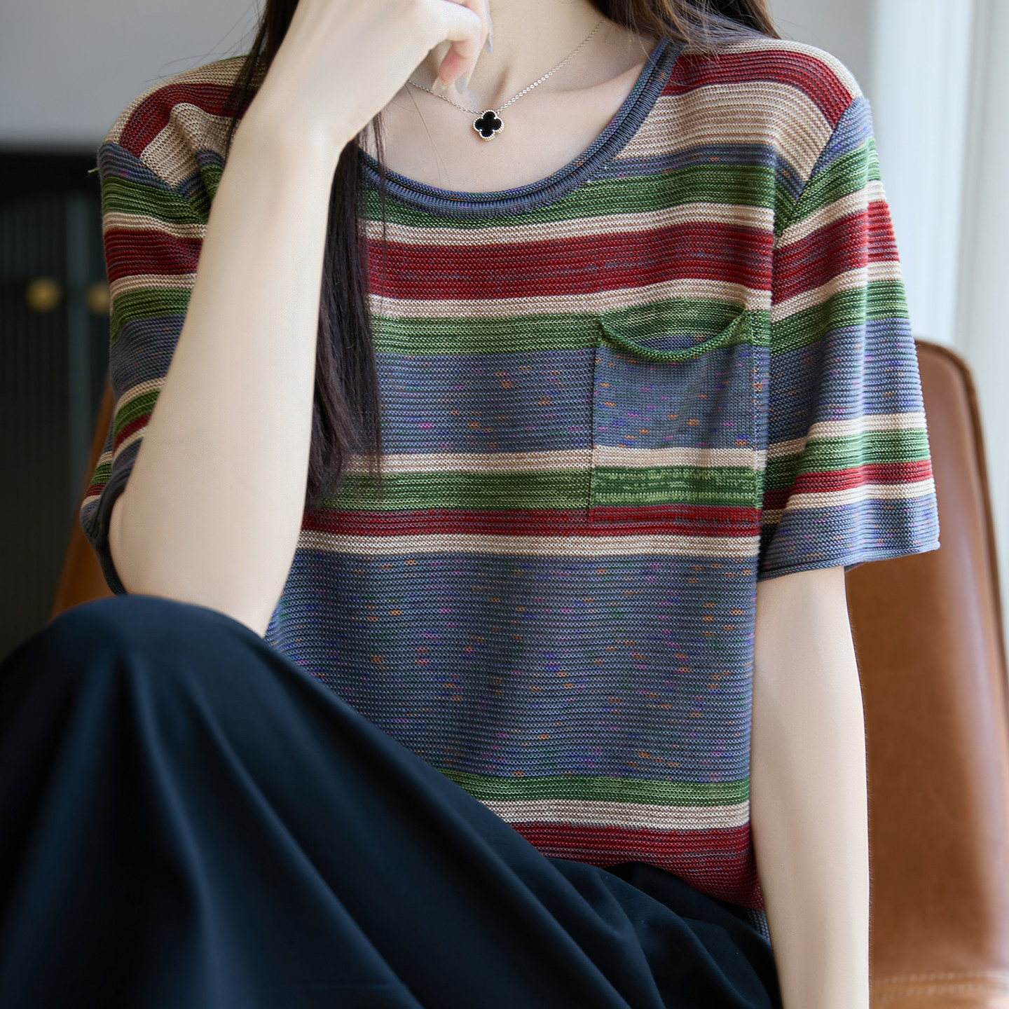 彩条带兜短袖t恤女夏季2026新款半袖洋气减龄冰丝针织打底衫上衣