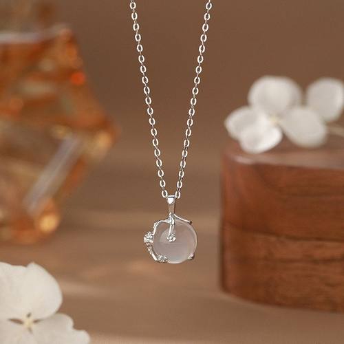 阿宝S999足银小众白玉髓梅花项链百搭高级设计时尚优雅锁骨链代发