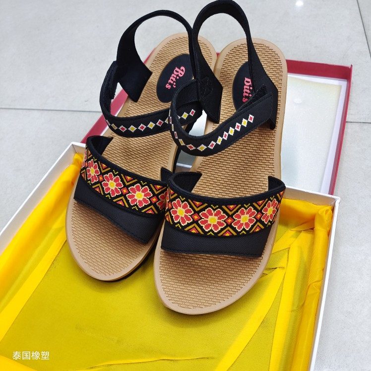 越南平仙品牌橡胶发泡底轻便舒适防滑耐磨休闲沙滩凉鞋夏季女潮鞋