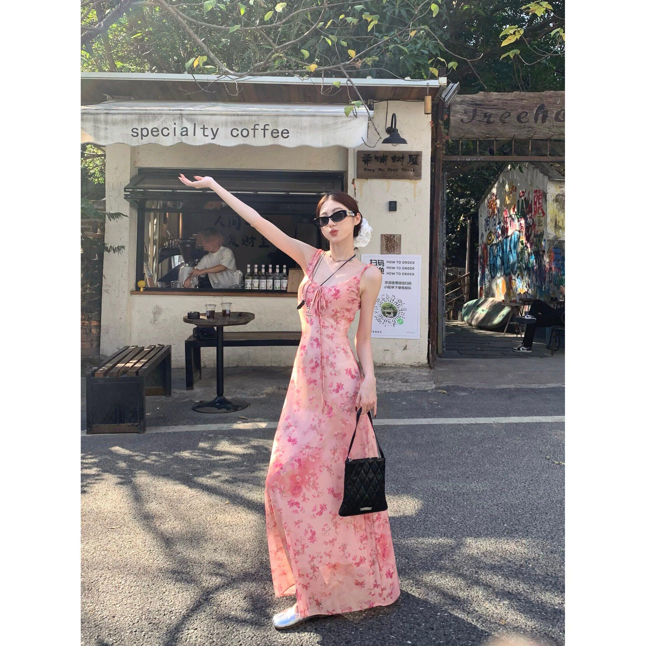 粉色碎花吊带洋装女装夏季收腰修身裙子法式纯欲风露背a字长裙