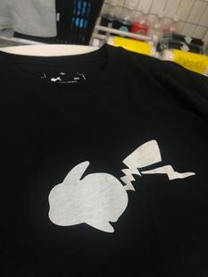 圆领男女同款 x皮卡丘口袋怪兽联名瓶装 T恤 Design藤原浩 Fragment