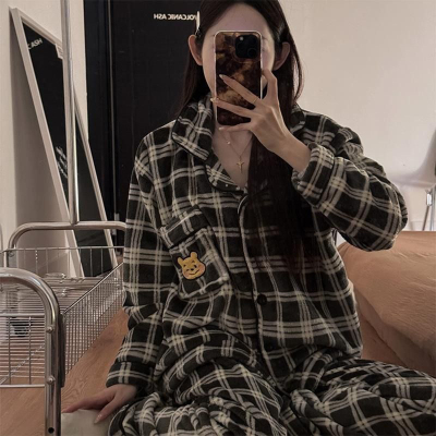 冬季新款法兰绒睡衣女小熊维尼珊瑚绒宽松舒适保暖休闲家居服套装