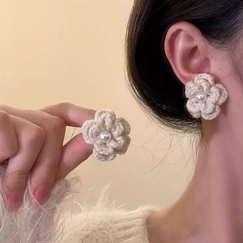 【雪中白桃】法式复古毛线花朵珍珠耳环秋冬新款高级气质耳饰m,饰品/流行首饰/时尚饰品新,耳环,淘宝优惠券,粉丝福利购,淘宝优惠卷