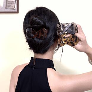 新款 韩国8字盘发鸭嘴夹磨砂后脑勺抓夹气质优雅发卡复古发夹发饰w