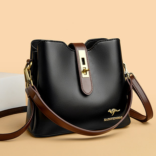 头层牛皮单肩斜挎包女士软真皮手提水桶包大容量时尚百搭2026新款
