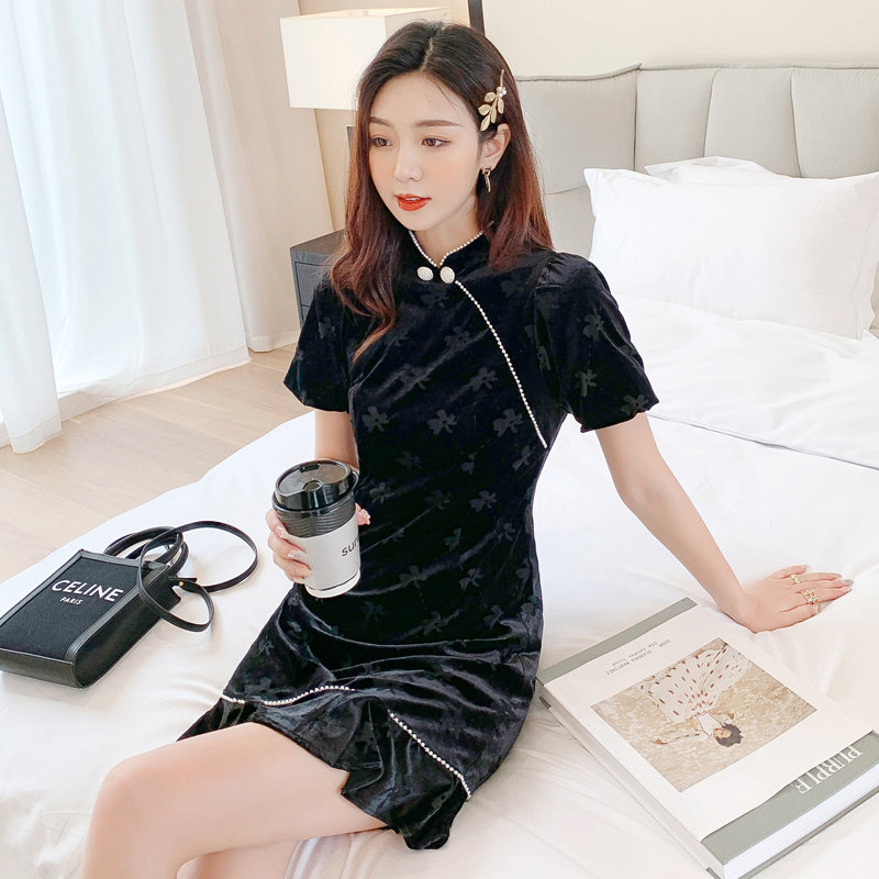 国潮2023年夏新款式气质蚀骨少女黑色丝绒旗袍改良版鱼尾珠连衣裙