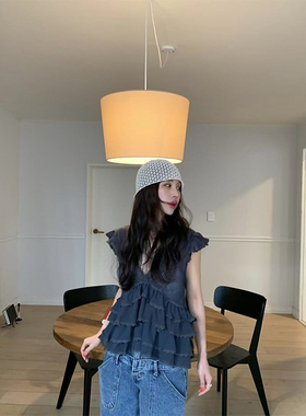 温柔风洋气甜美松弛感无袖V领飞飞袖荷叶边别致背心衬衫上衣女夏