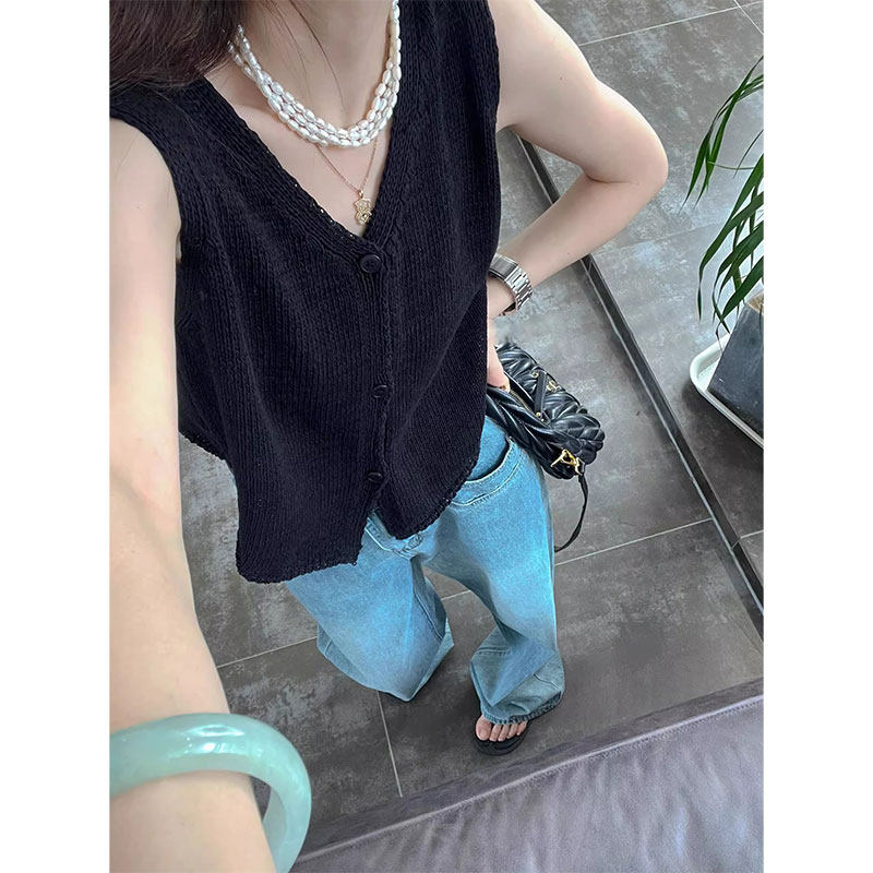 洋气气质薄款显瘦黑色针织背心女图片
