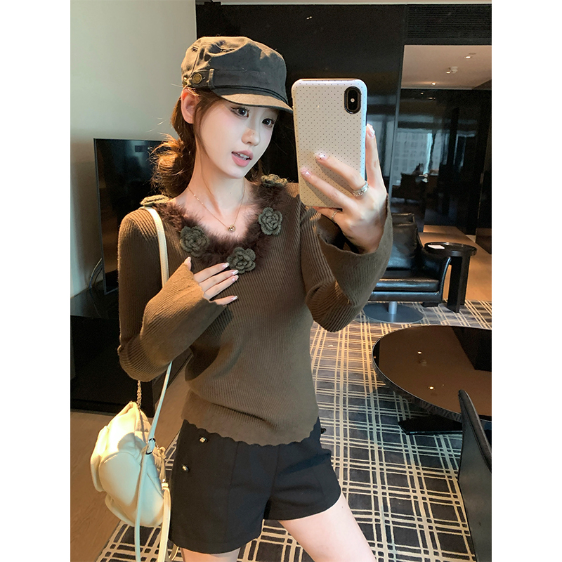 长袖V领喇叭袖立体花朵针织衫女