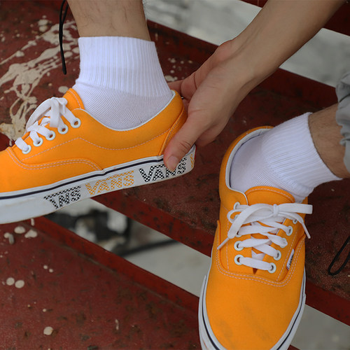 4双男士纯色简约运动防臭中筒袜