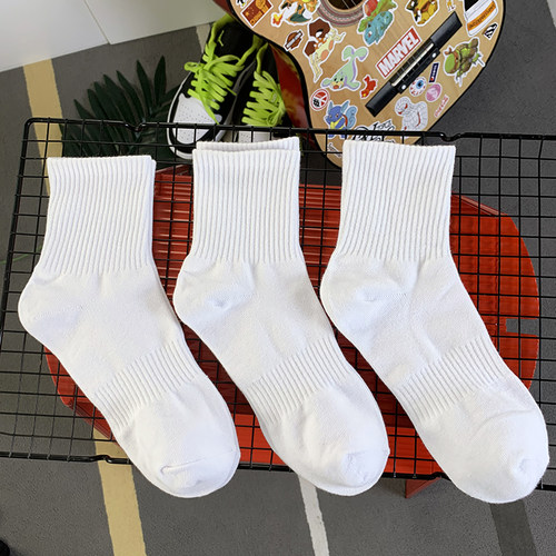 男士简约纯棉毛巾底运动中筒袜