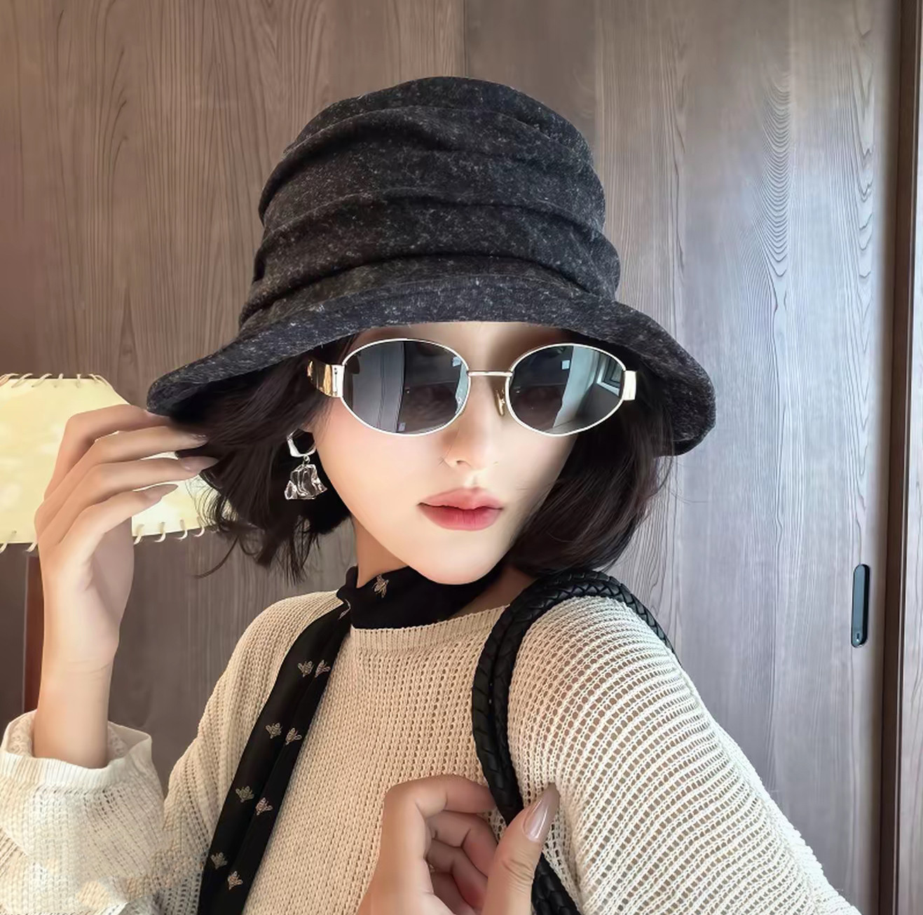 2026新款卷边褶皱渔夫帽子女显脸小复古百搭ins可折叠盆帽马术帽