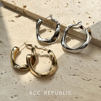 高级感耳钉女冷淡风小众设计耳饰