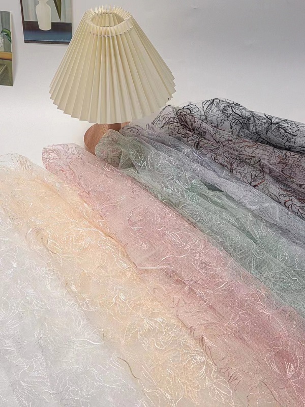 厂家直销 新款DIY网纱线条牡丹绣 婚纱睫毛花边蕾丝面料 刺绣布料