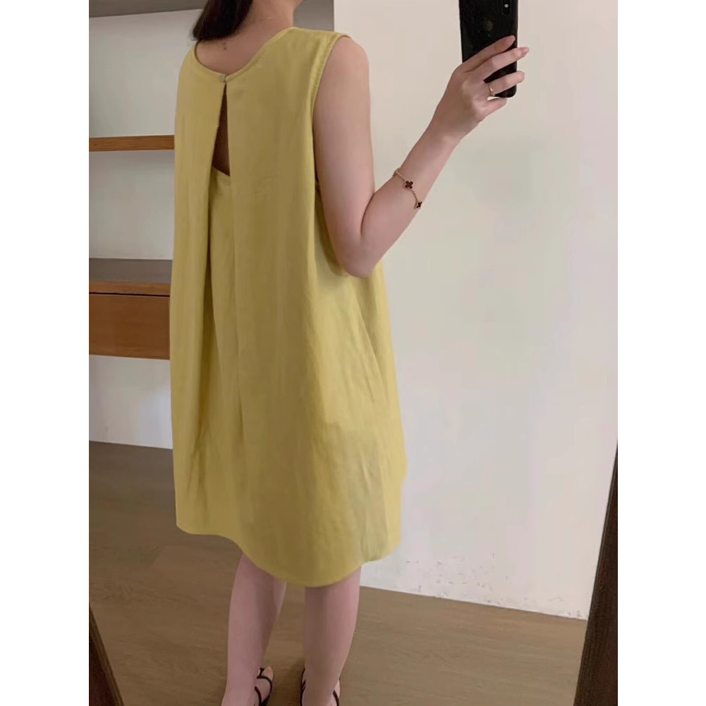 韩系直筒背心连衣裙女夏季新款宽松显瘦气质小心机露背无袖短裙