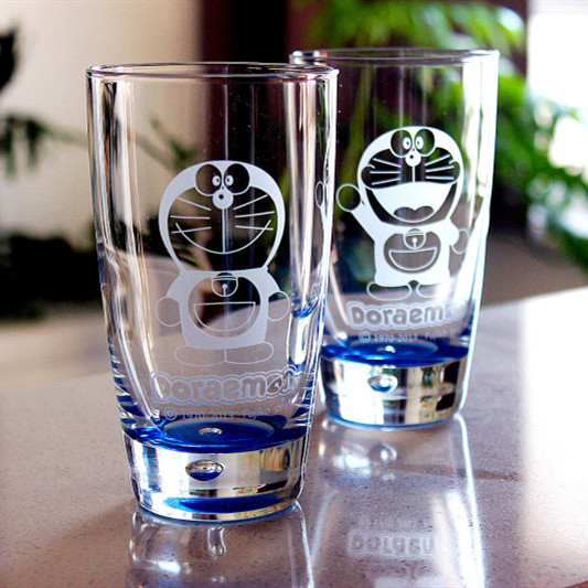 日本机器猫刻花果汁杯新款