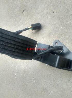 德龙F3000 F2000 新M3000 加速控制器电子油门踏板DZ93189570083