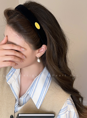 黑色植绒高颅顶发箍女外出百搭高级感头箍时尚洗脸压发网红发饰品