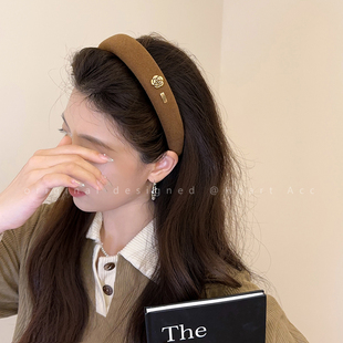 美拉德复古棕色山茶花发箍女法式 洗脸发饰 海绵高颅顶头箍夏天新款