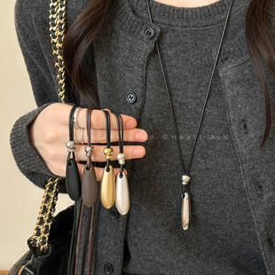 极简主义~水滴吊坠项链女2025新款高级感长款毛衣链小众百搭配饰