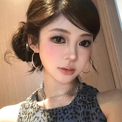 欧美GIRL！超火夸张素圈大耳环女2025新款高级感圈圈耳钉气质耳饰