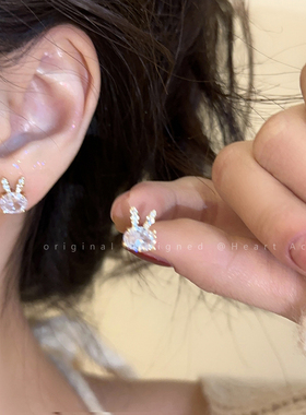 可爱小兔子锆石耳钉女轻奢高级感甜美耳饰2025新款爆款耳环耳饰品
