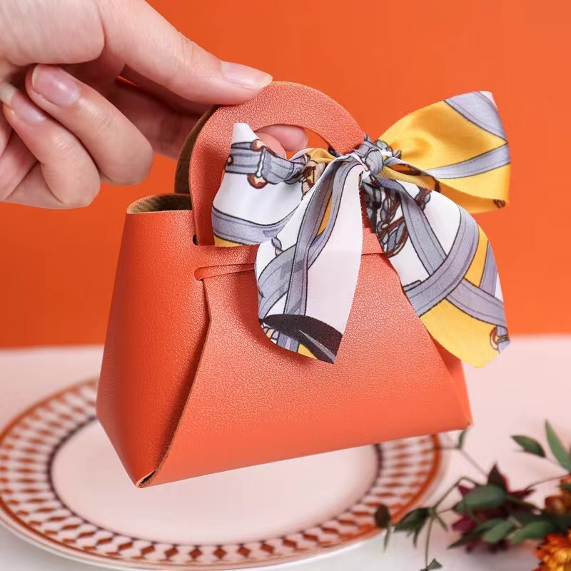 ins风喜糖盒子皮质空盒礼盒包装新款创意结婚礼喜糖袋手提一体包