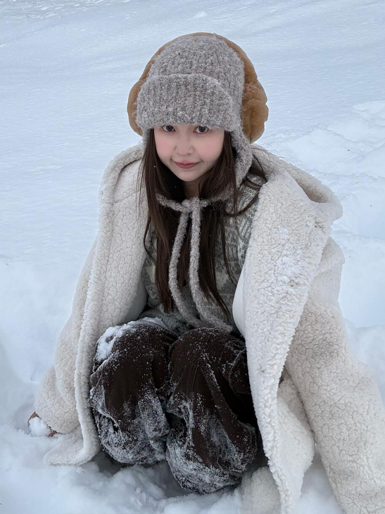 Lazy Style V-Neck Sweater Cardigan for Women, New Autumn and Winter Style, Puppy Jacquard Knitted Jacket, Retro Loose Thickeneded Top