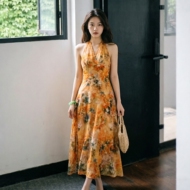 复古超好看V领挂脖油画印花长裙绝美吊带连衣裙2026夏季穿搭