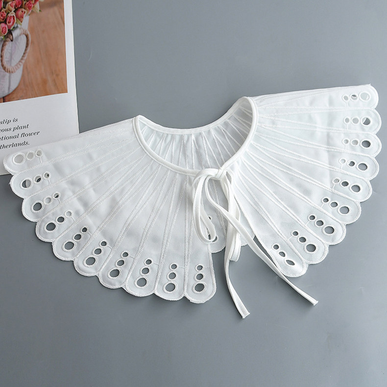 2022春夏新款孔雀尾花边假领子女气质百搭小披肩白色棉质装饰衣领
