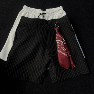 潮流时尚条纹短裤男宽松休闲五分裤配挂饰夏季工装风黑色2026新款